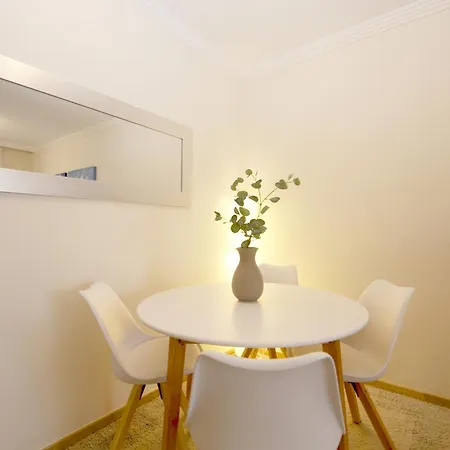 Town Lamarea Apartment