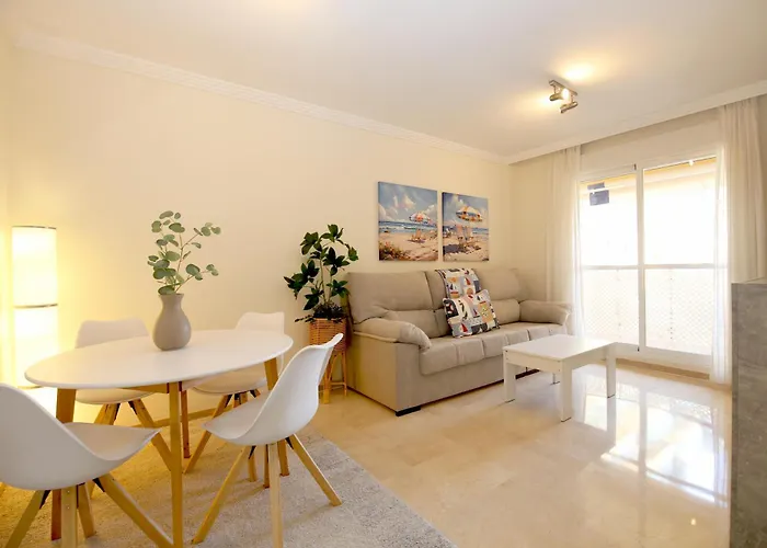 Town Lamarea * 埃斯特波纳